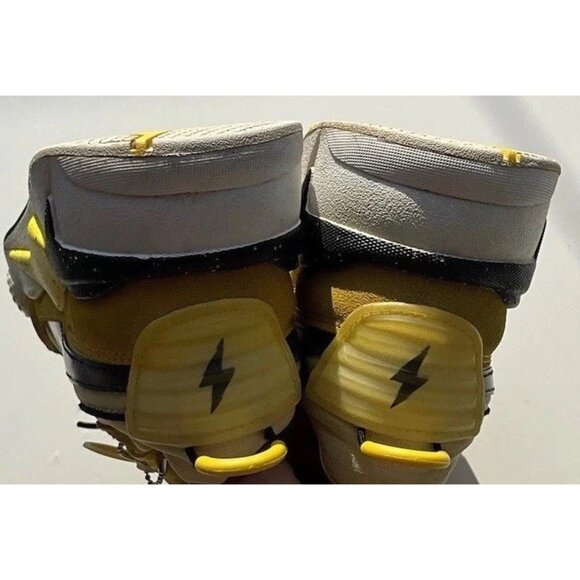 Puma RS-X Pikachu Pokémon Collaboration Yellow Black Men\'s Sz 6 389541-01